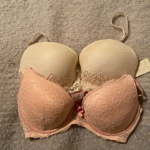 Marilyn Monroe Bundle of Two Lacey Bra’s